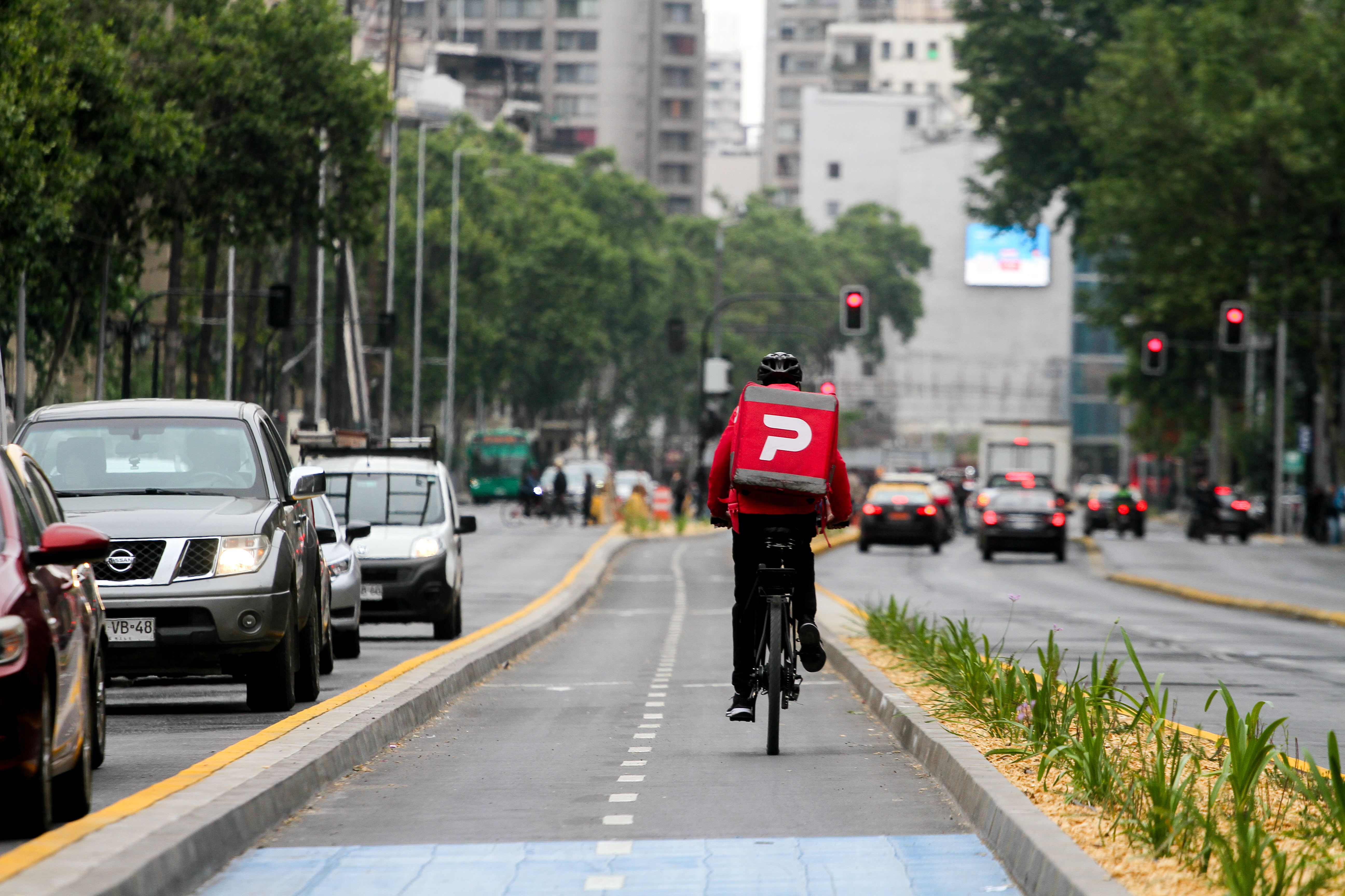 La obra que divide a Santiago: informe Conaset respalda retomar el tercer tramo de la Ciclovía Nueva Alameda