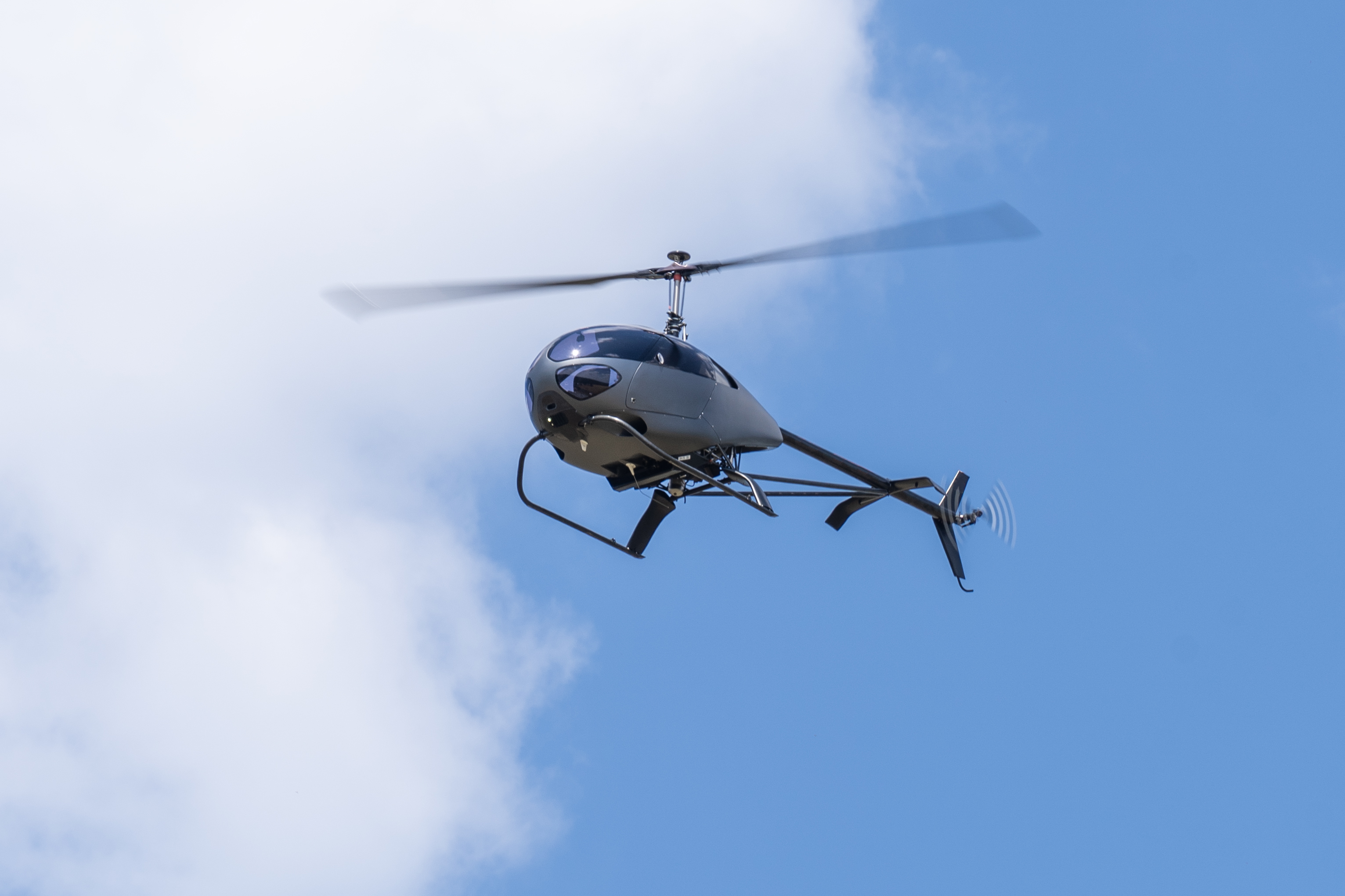 Dos personas mueren tras la caída de un helicóptero biplaza en el aeródromo de Puerto Aysén