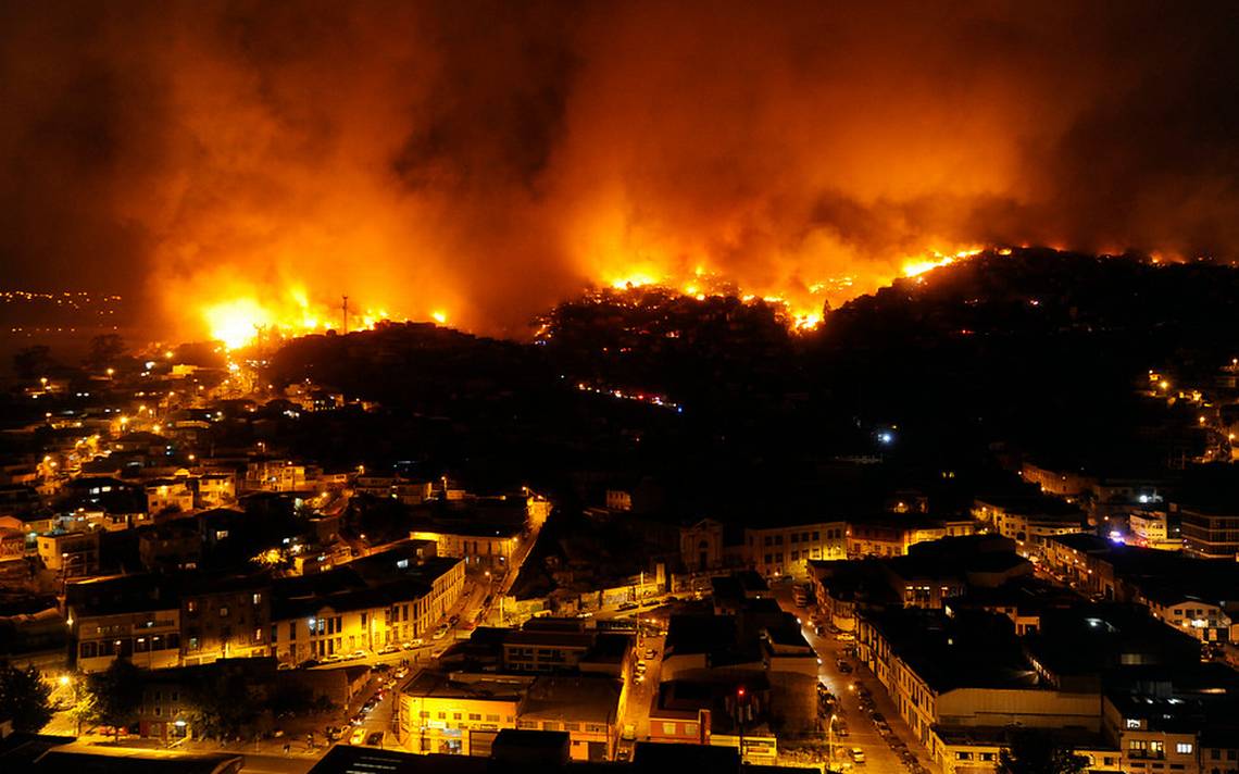 Megaincendio en Valparaíso: tribunal acoge solicitud de ampliar el plazo de  investigación | ADN Radio