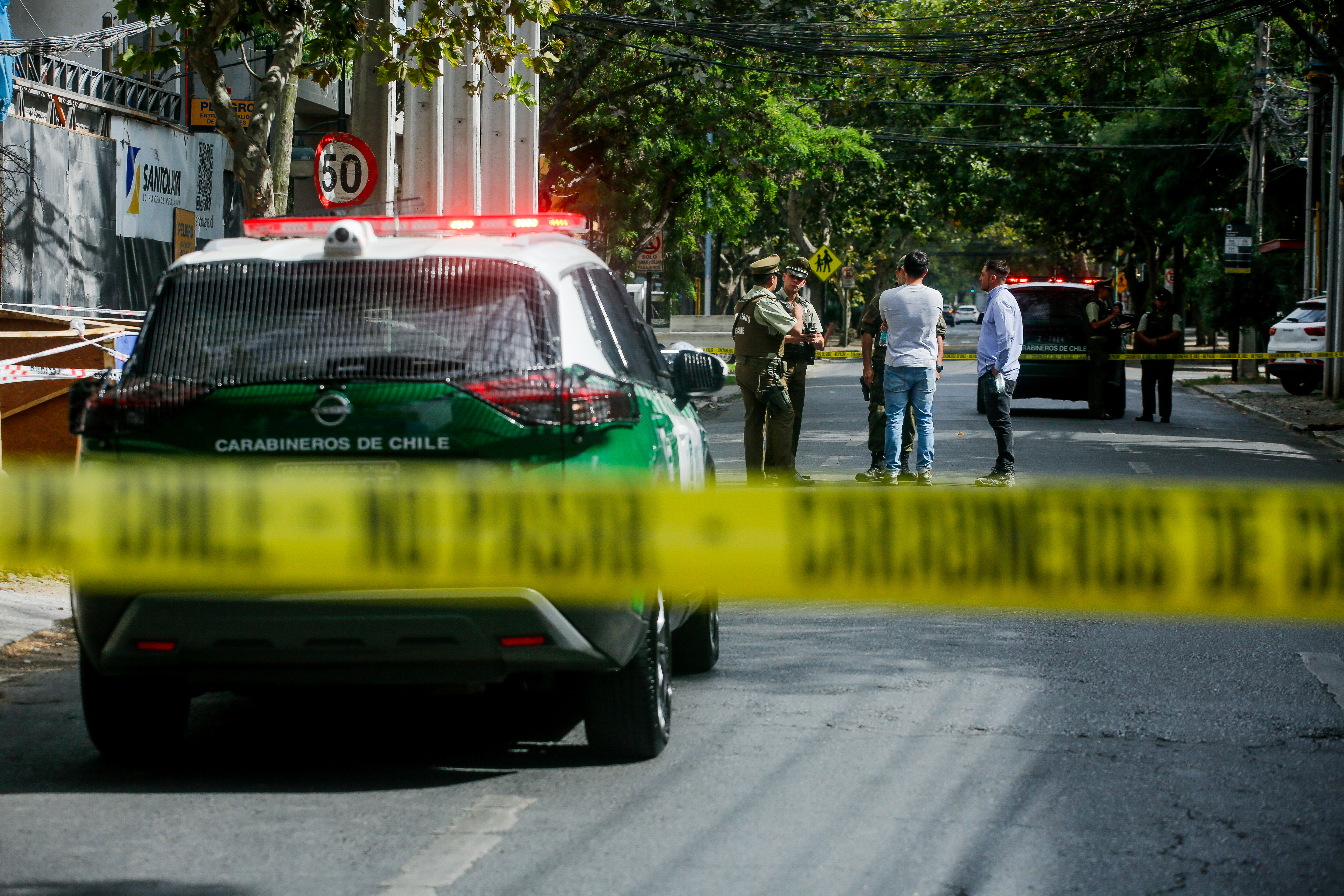 Roban 17 vehículos desde concesionaria en San Joaquín tras turbazo: avalúo supera los $1.000 millones