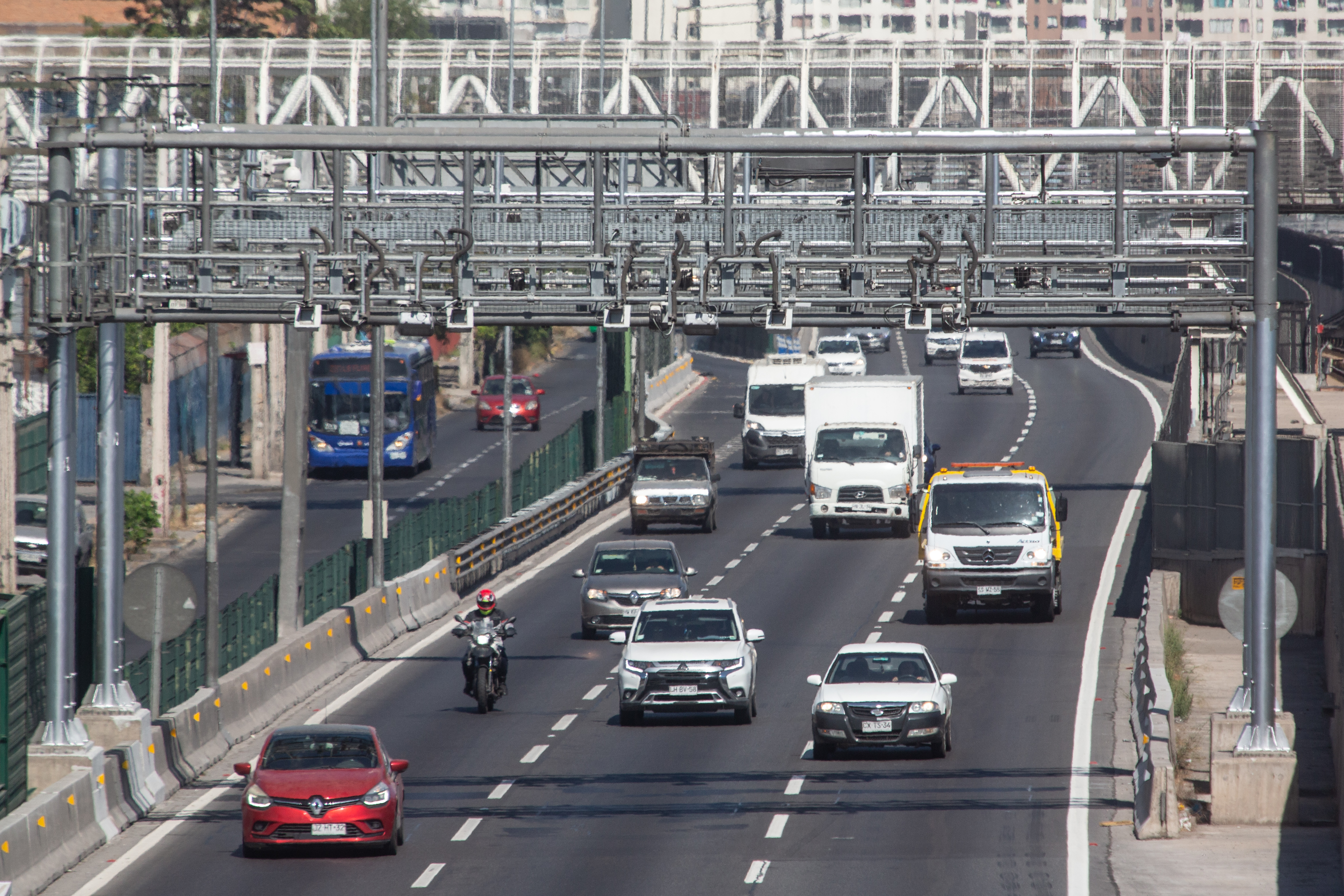 ¿Bajará el TAG? Gobierno evalúa reducir tarifas tras fuerte aumento de conductores morosos