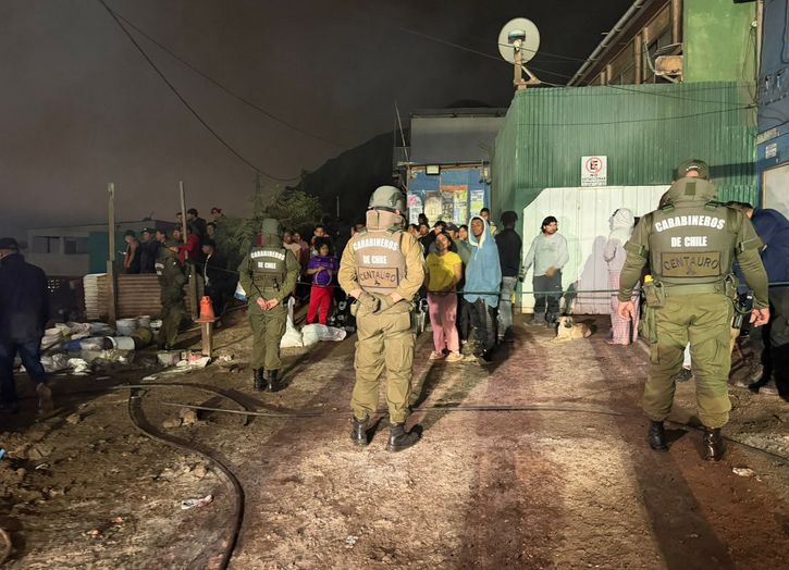 Trágico incendio en campamento de Antofagasta deja un niño fallecido y 49 damnificados