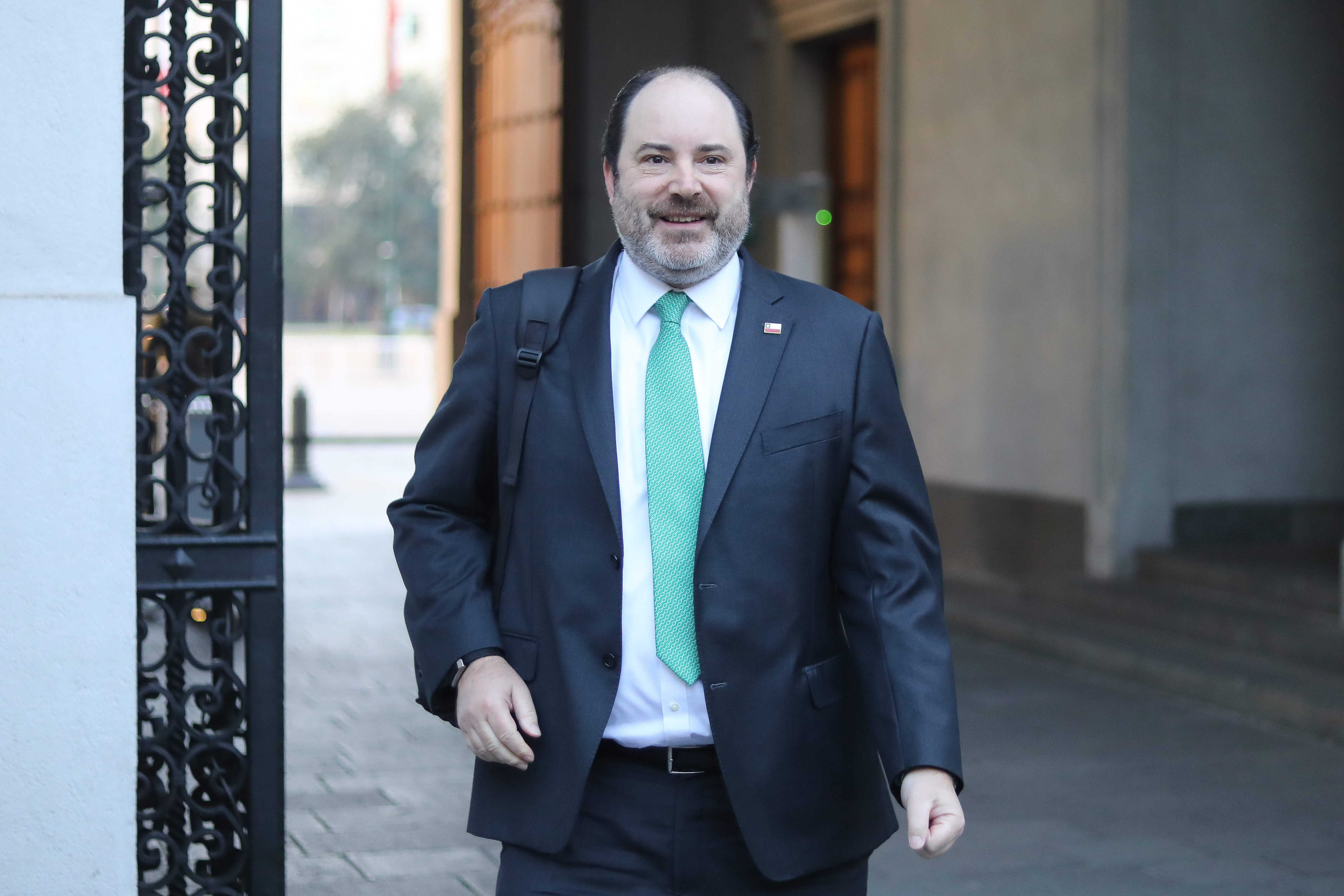 “Estamos trabajando en ello”: Gobierno prepara cambios a la Ley de 40 horas y evalúa ampliar período de cálculo de jornada laboral