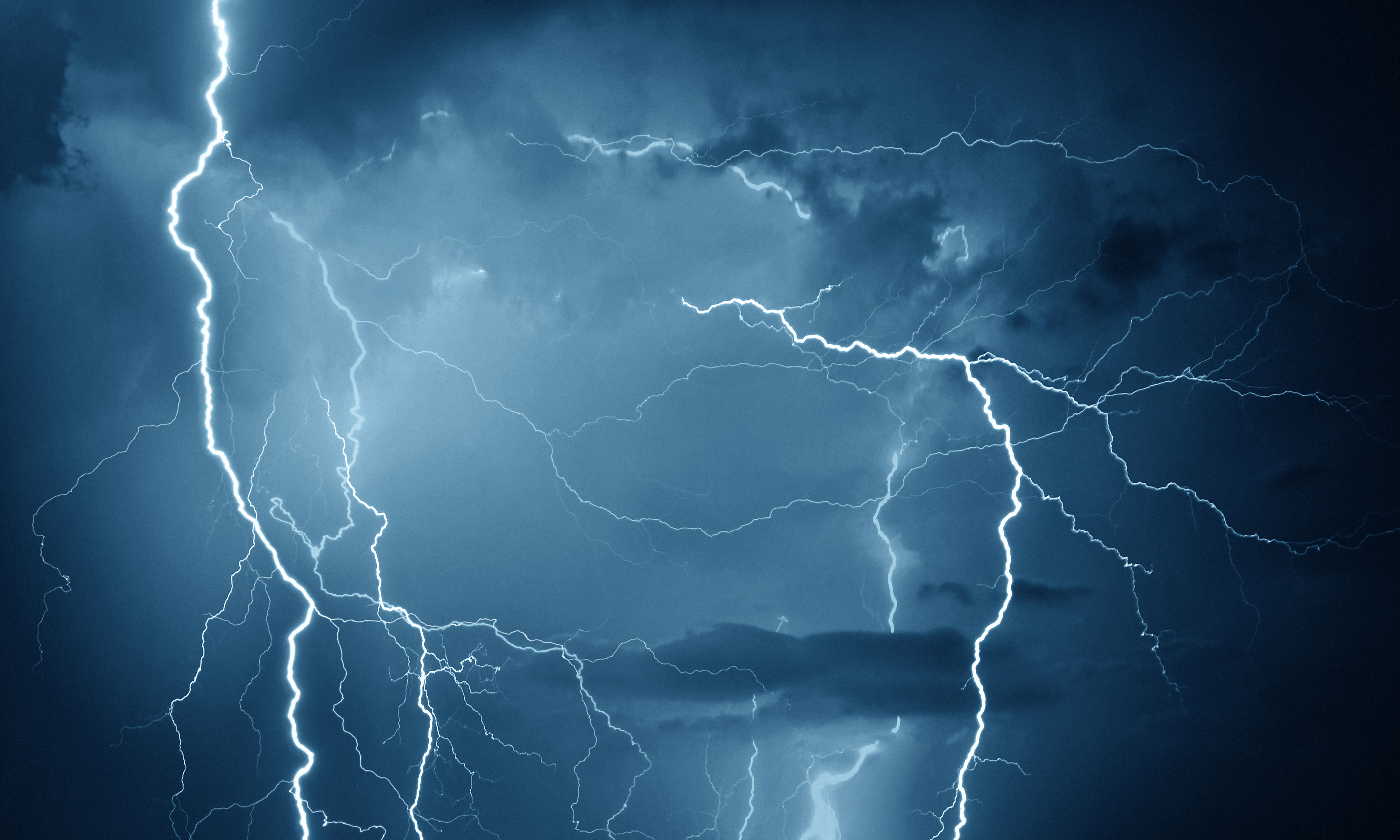 Emiten aviso por tormentas eléctricas en Chile: estas serán las tres regiones afectadas por el fenómeno