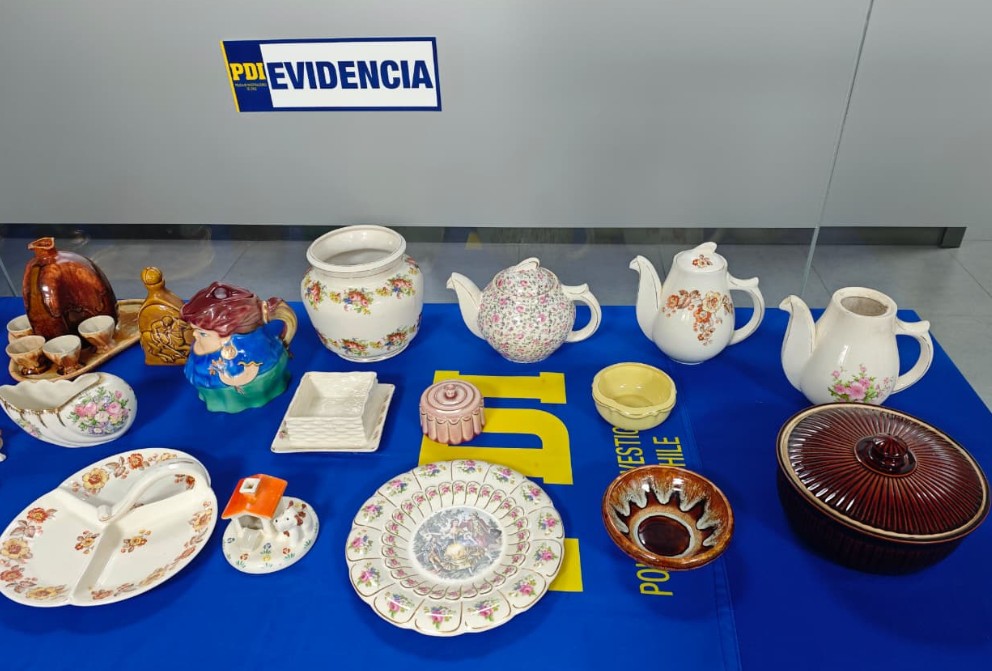 Están protegidas por la ley: PDI recupera 32 piezas de cerámica lotina robadas desde museo en Chiguayante