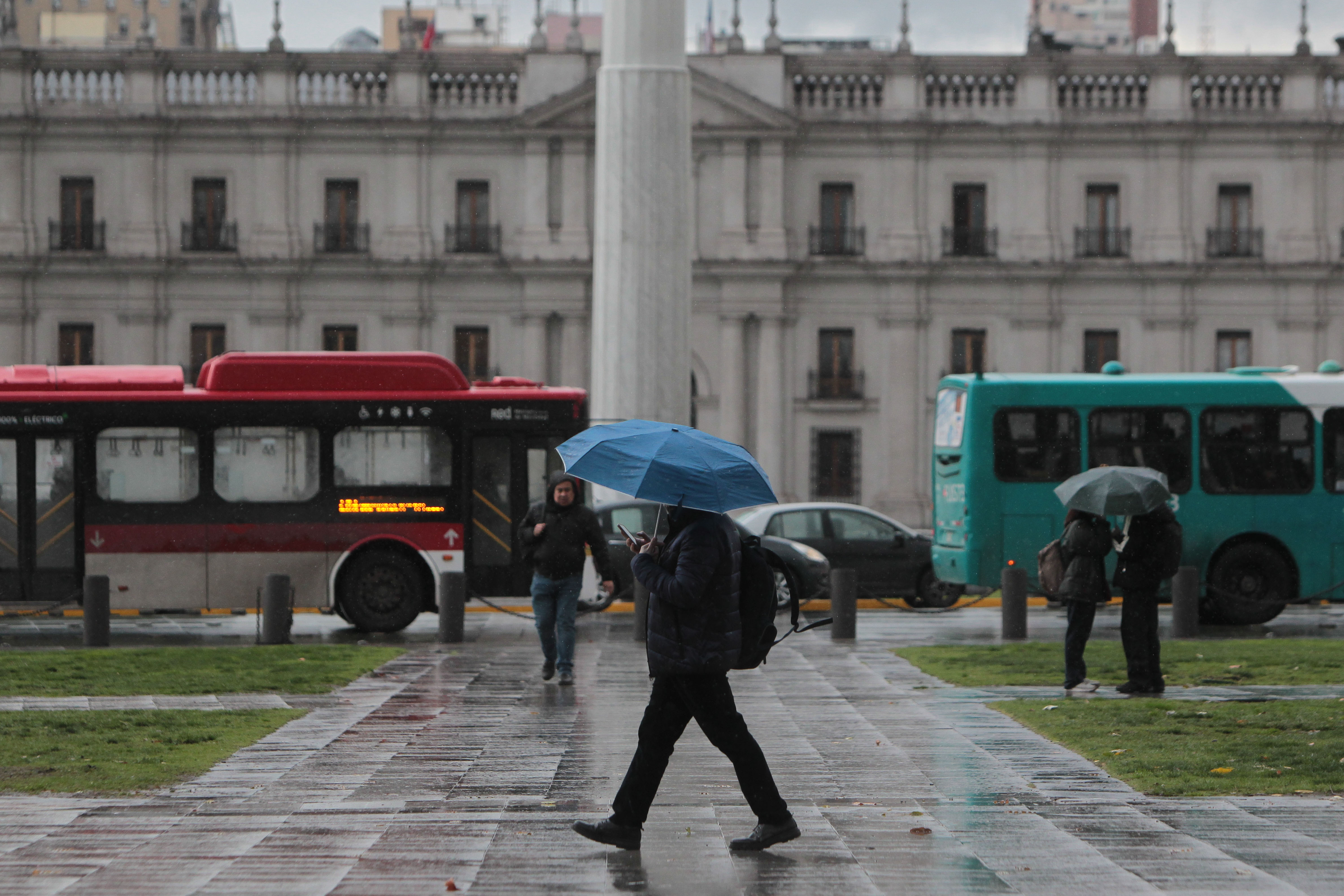 Lluvia en Santiago: revelan el “período clave” en que volverían las precipitaciones a la Región Metropolitana