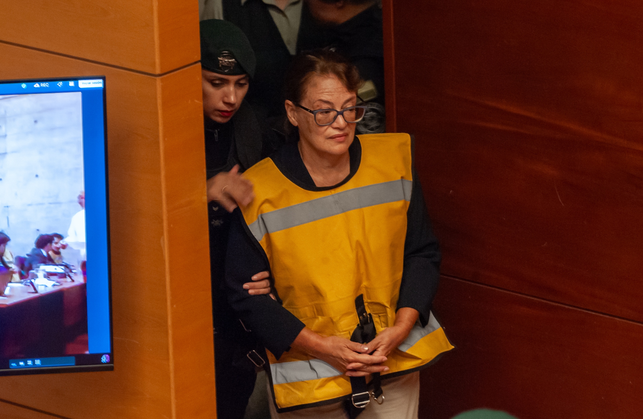 “Enfrentar el juicio en libertad es la regla general”: defensa de Ángela Vivanco busca revertir prisión preventiva