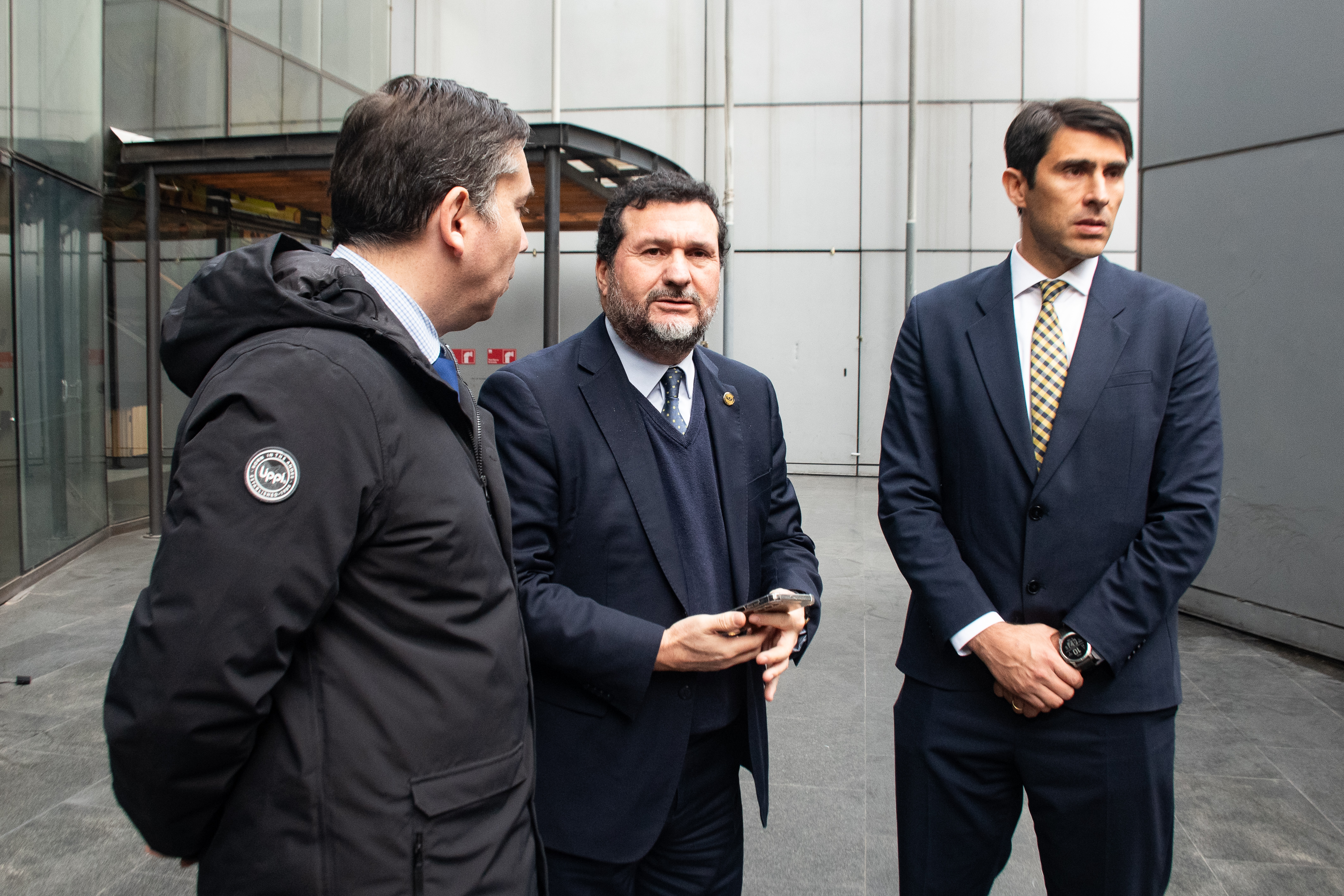 Fiestas y extorsiones: Fiscalía revela cómo funcionaria externa de BancoEstado se conectó con red del Tren de Aragua