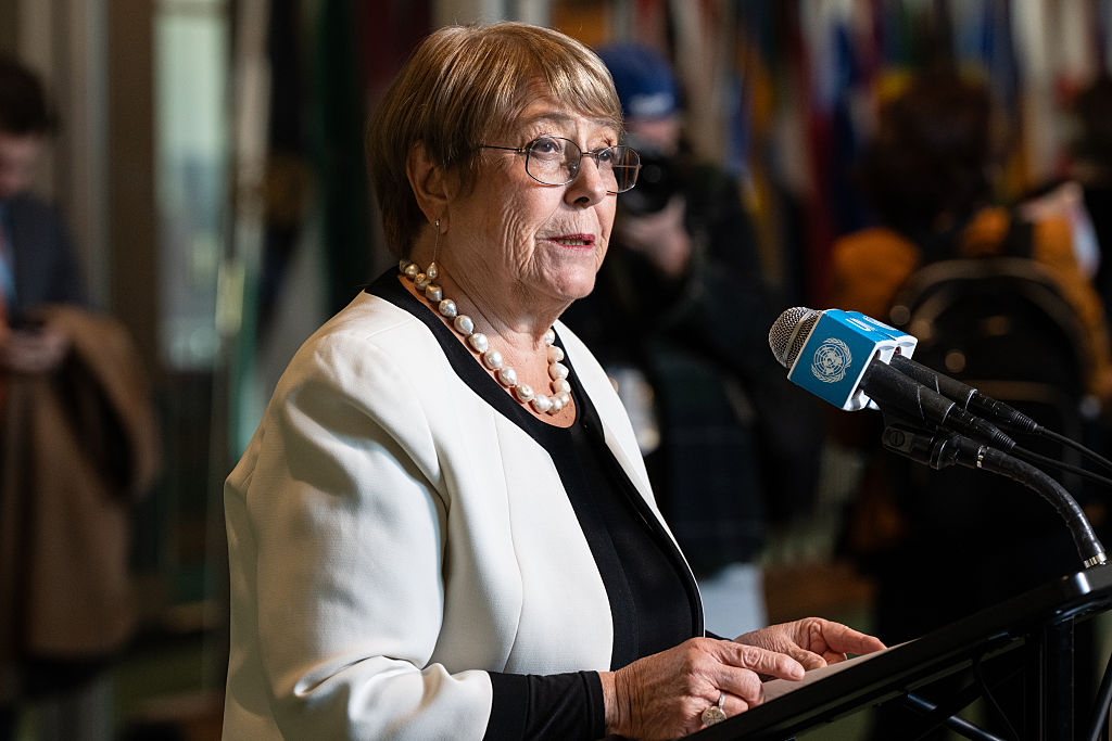 “No debería decir esto...”: Bachelet desafía posibilidad de veto en carrera por liderar la ONU
