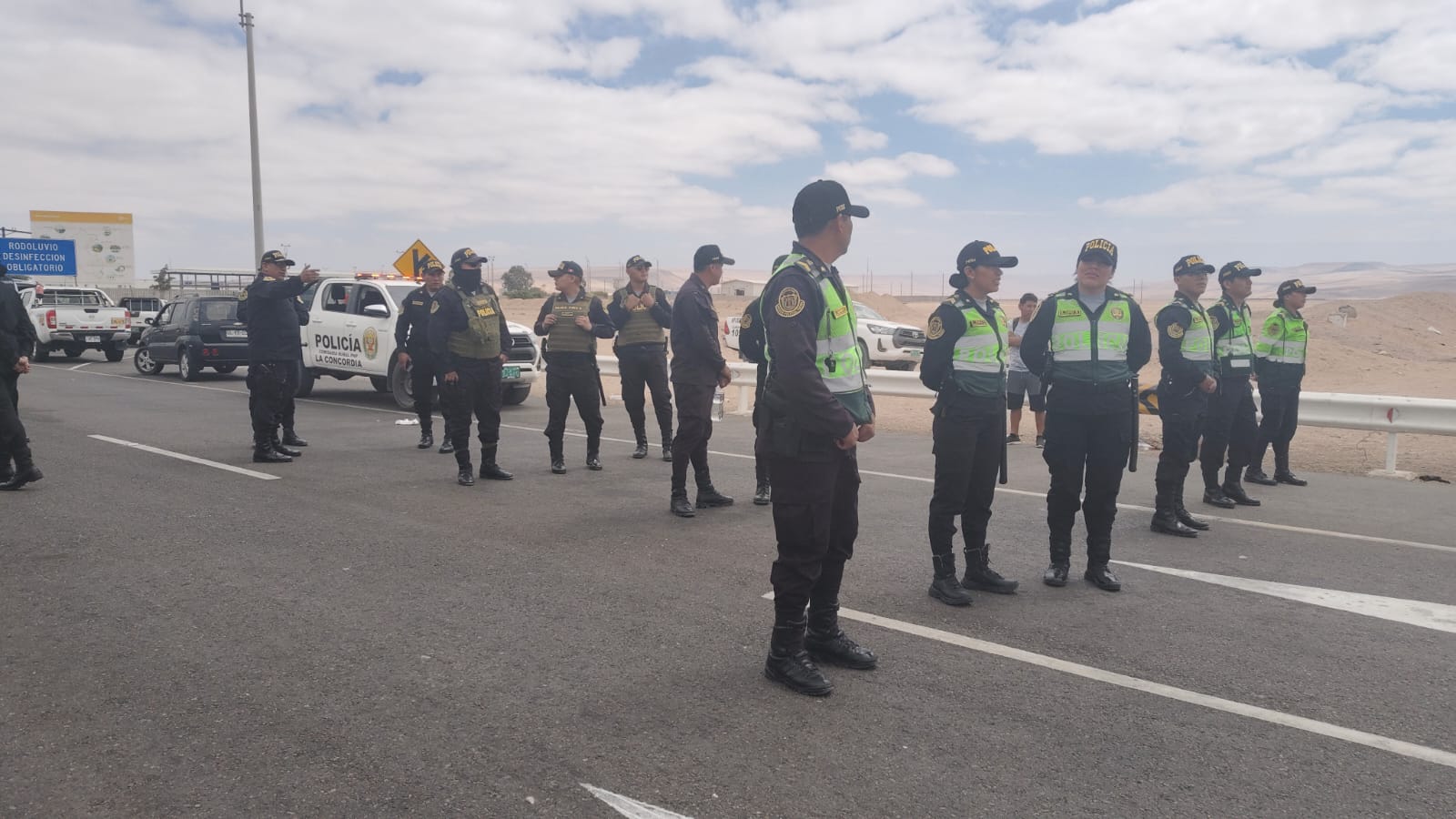 Incidentes en la frontera: policías peruanos armados son detenidos en territorio chileno