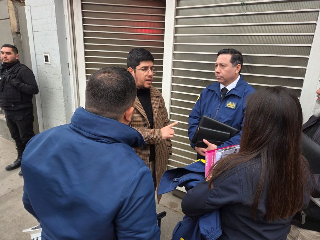 Fatal accidente en liceo de Copiapó: trabajador muere mientras manipulaba un equipo montacarga