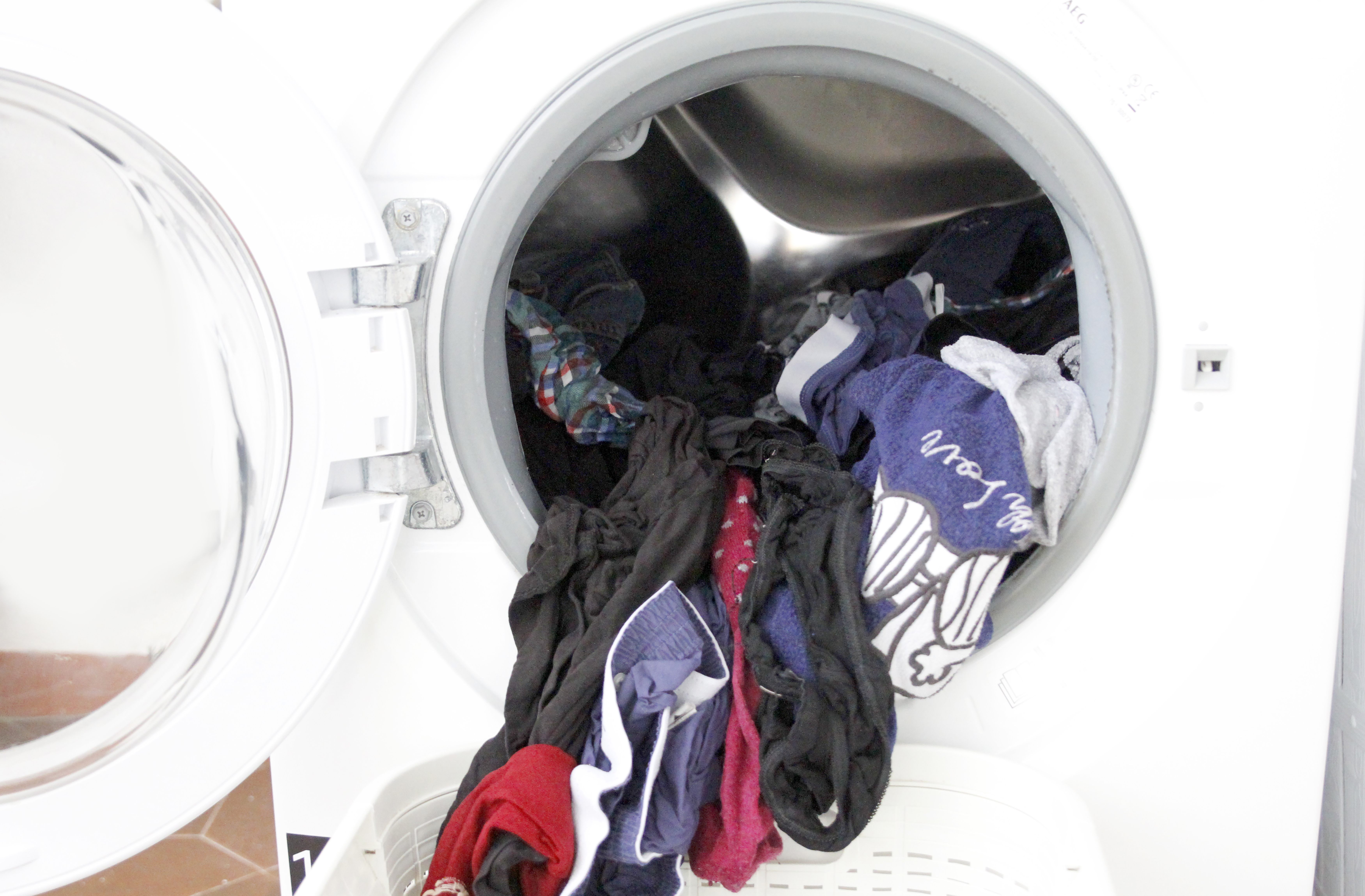 Las seis cosas que nunca deberías meter en una lavadora