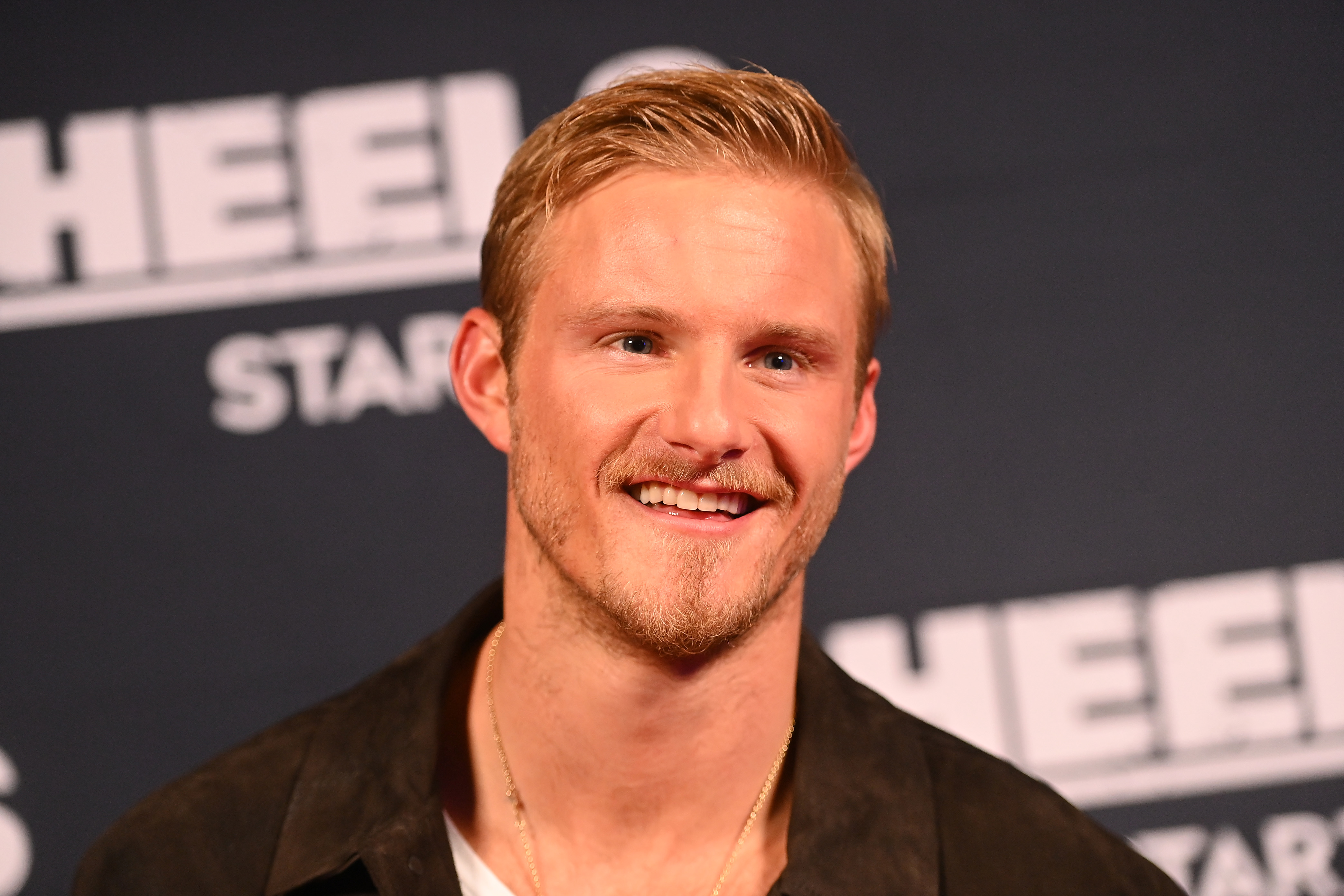 Alexander Ludwig: 10 cosas que debes saber sobre el actor de