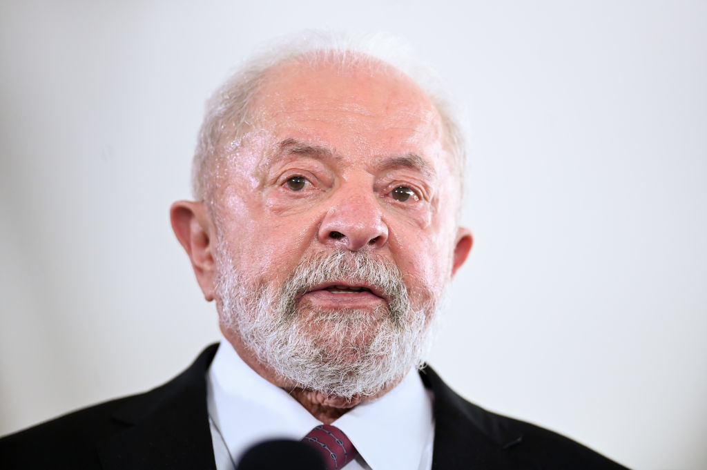 Presidente Lula da Silva hará una “pausa” por operación en la cadera