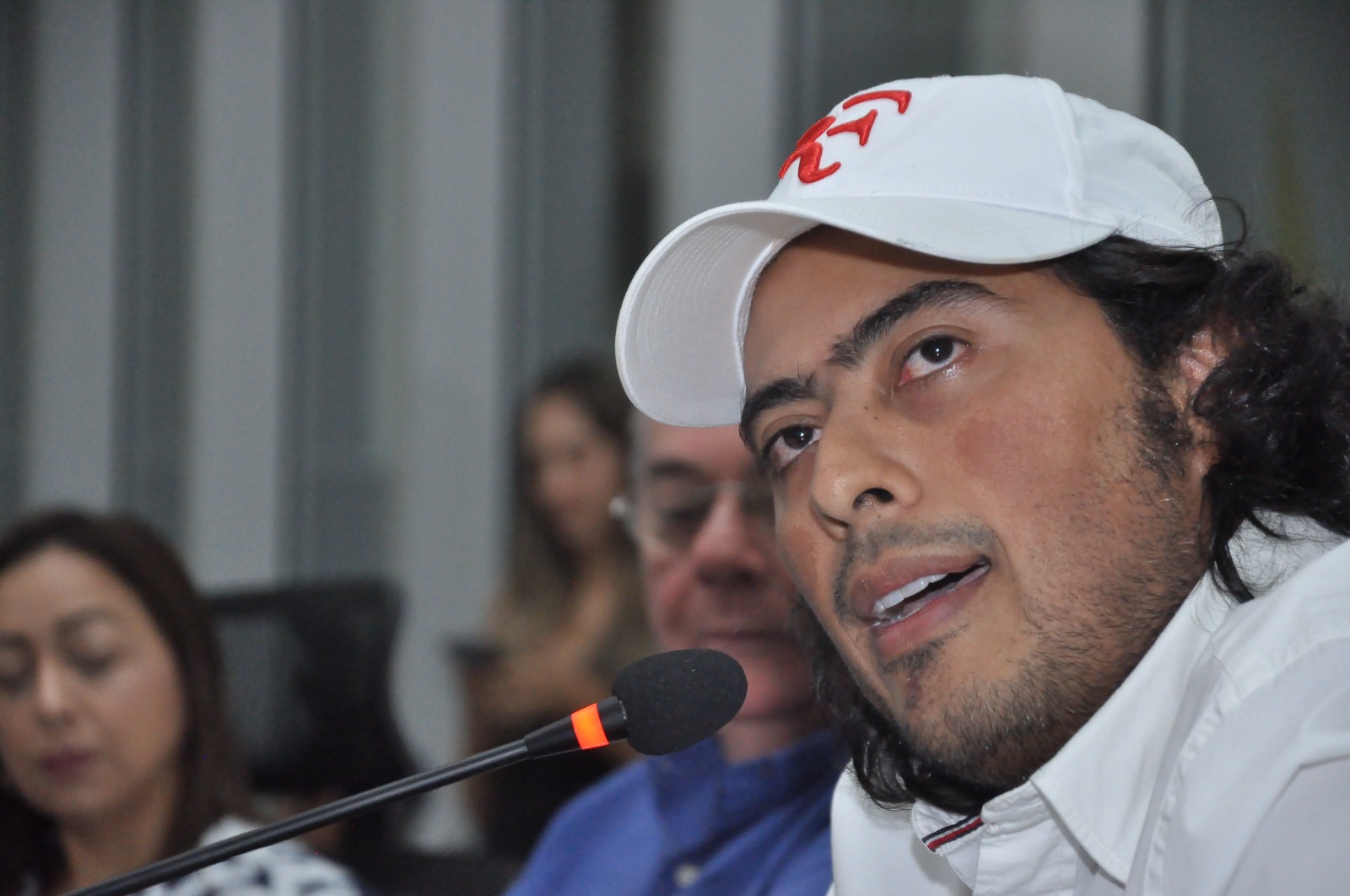 Investigan si Mario Burgos filtró interrogatorio de Nicolás Petro