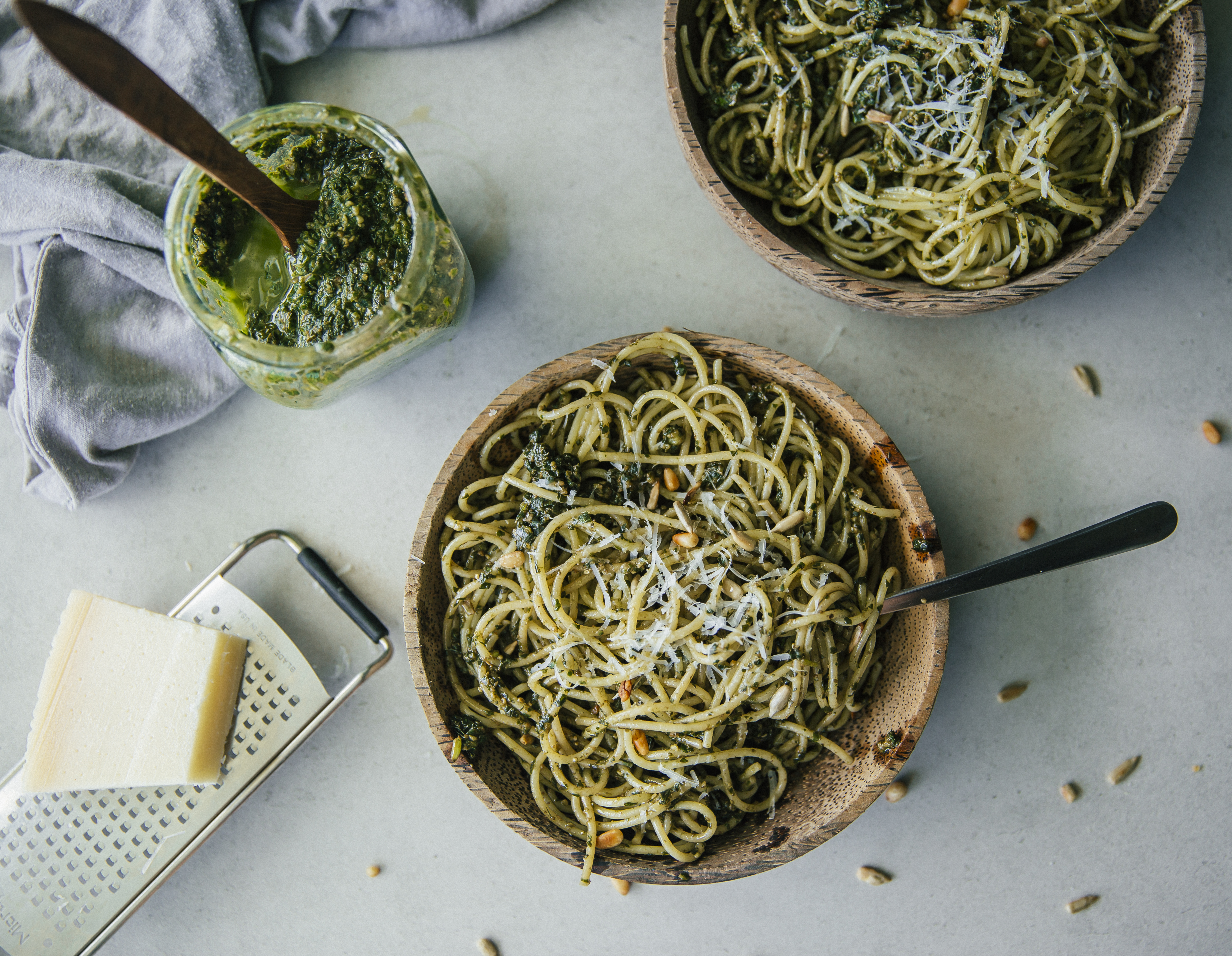 Cómo hacer pasta al pesto fácil y rápido en casa