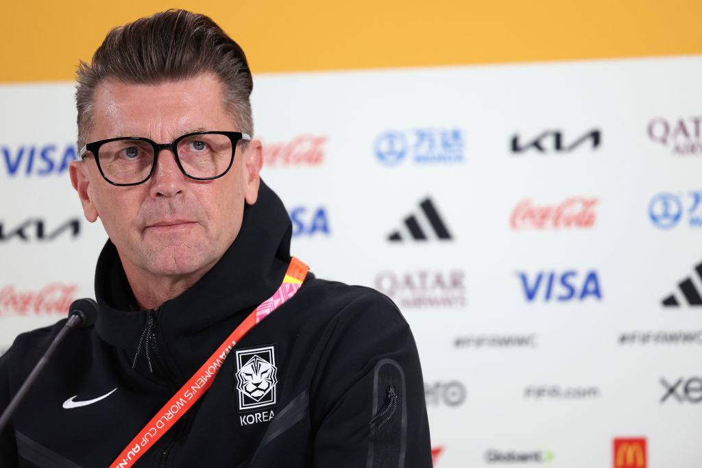 “Es emocionante ver distintos tipos de juego aquí”: Colin Bell, técnico de Corea del Sur