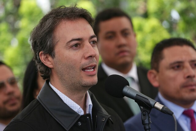 Si no gana Upegui vuelve la política más rancia del país con Uribe y Fico: Daniel Quintero