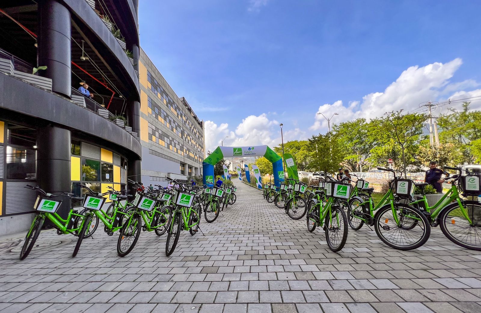 Con 50 bicicletas eléctricas, inicia piloto de nuevo sistema de transporte  sostenible del Área Metropolitana del Valle de Aburrá - Alcaldía de Medellín