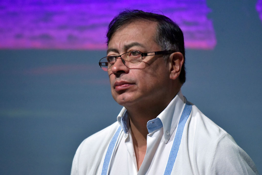 Petro reacciona a decisión de Fiscalía de compulsar copias: es un interrogatorio no legal