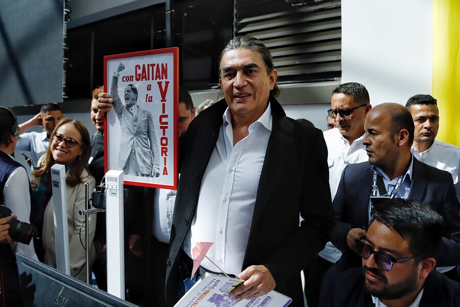 Uno no puede ser hipócrita y mentiroso, yo soy el candidato del Gobierno: Gustavo Bolívar