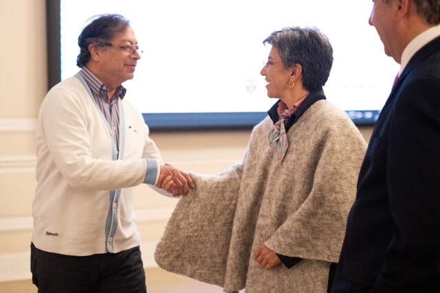 “Gobierno ha sido engañado”: Petro responde a Claudia López sobre el metro de Bogotá