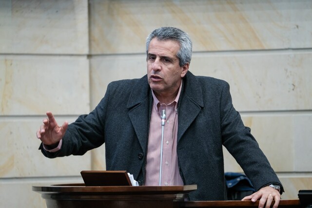 “Debemos plantear sanciones serias”: ministro de Interior por paro de taxistas en Bogotá