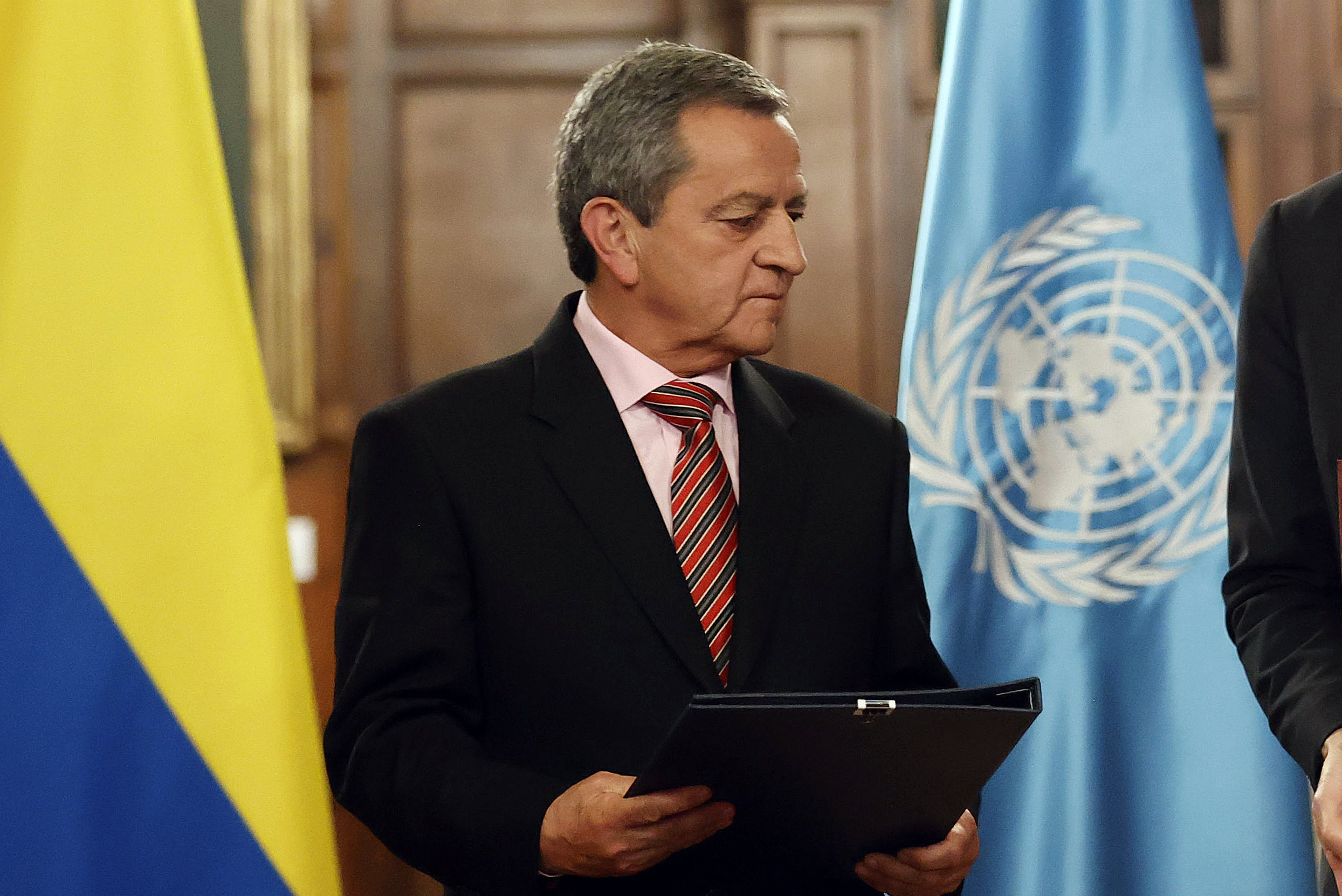 Presidente está equivocado, soy hombre leal: José Antonio Salazar, secretario Cancillería | 6AM W | Caracol Radio