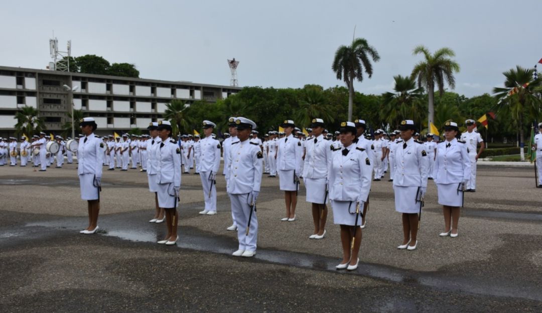 Ascensos Armada Nacional Colombia Cartagena 12 alumnos ascendieron