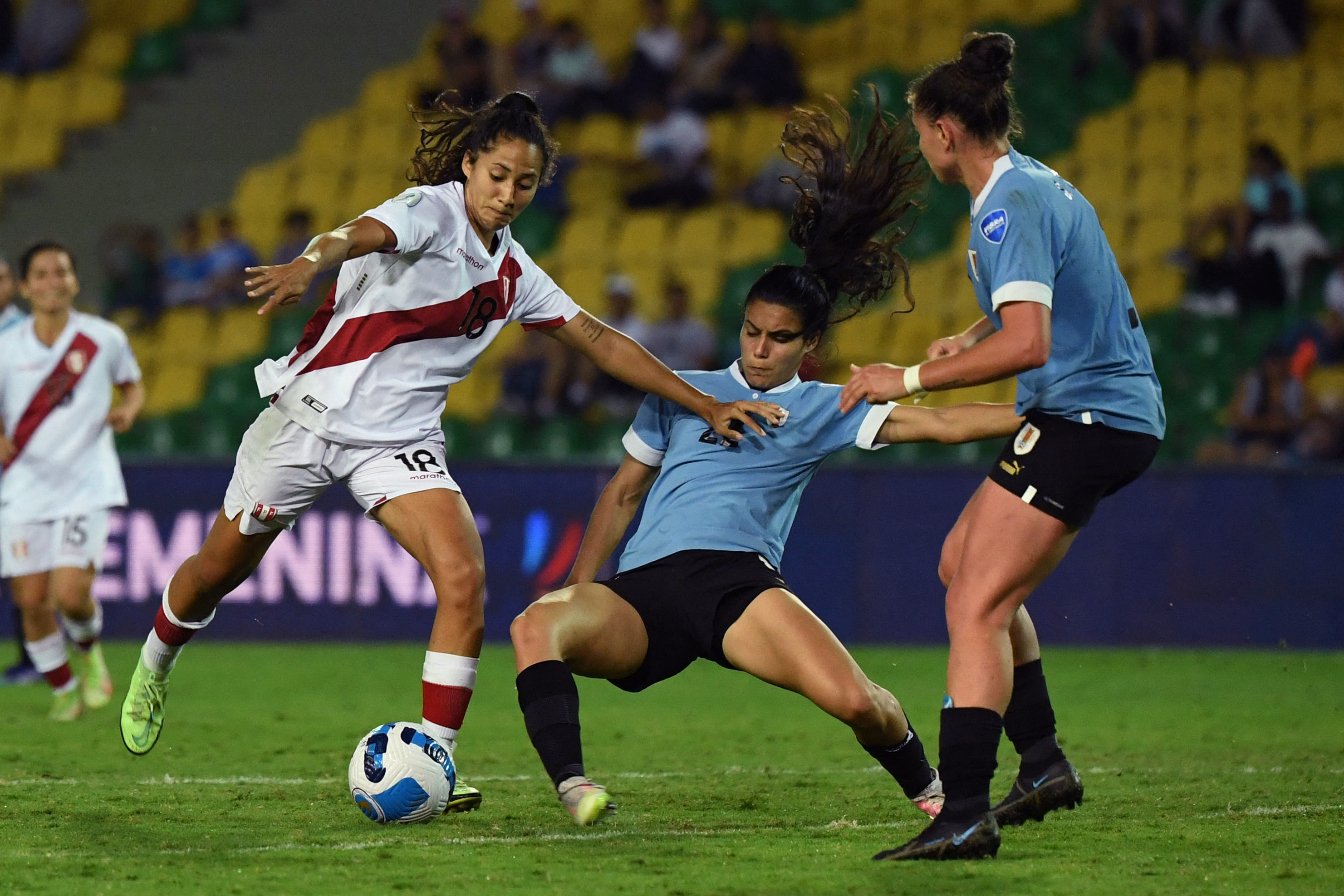 Copa América Femenina 2022: Uruguay goleó a Perú y consiguió su primera  victoria