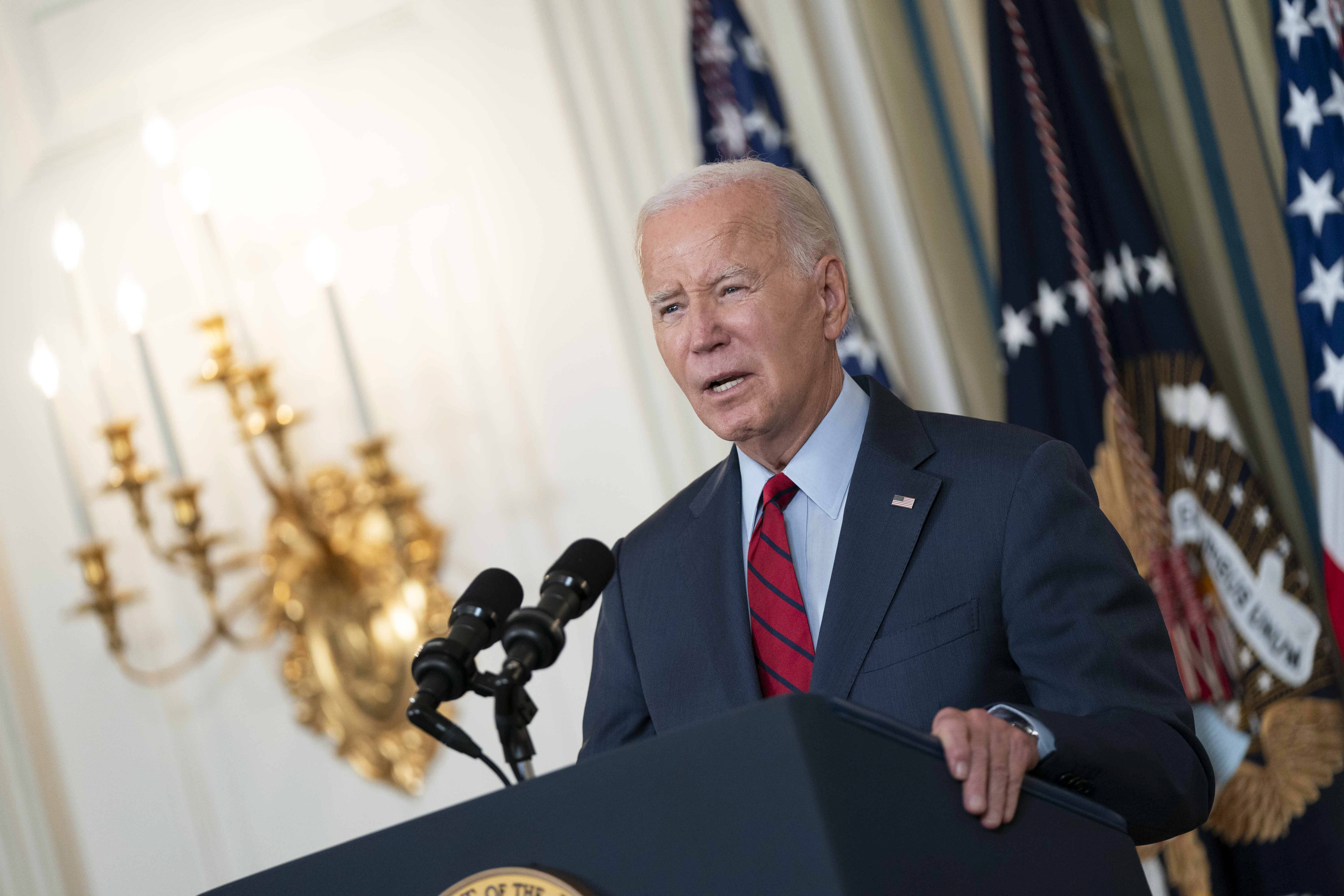 Gobierno Biden pide renovar declaratoria de emergencia relacionada con Colombia