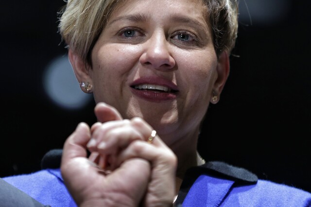 Abogado de primera dama exigirá que general Díaz se retracte y deje de usar redes sociales