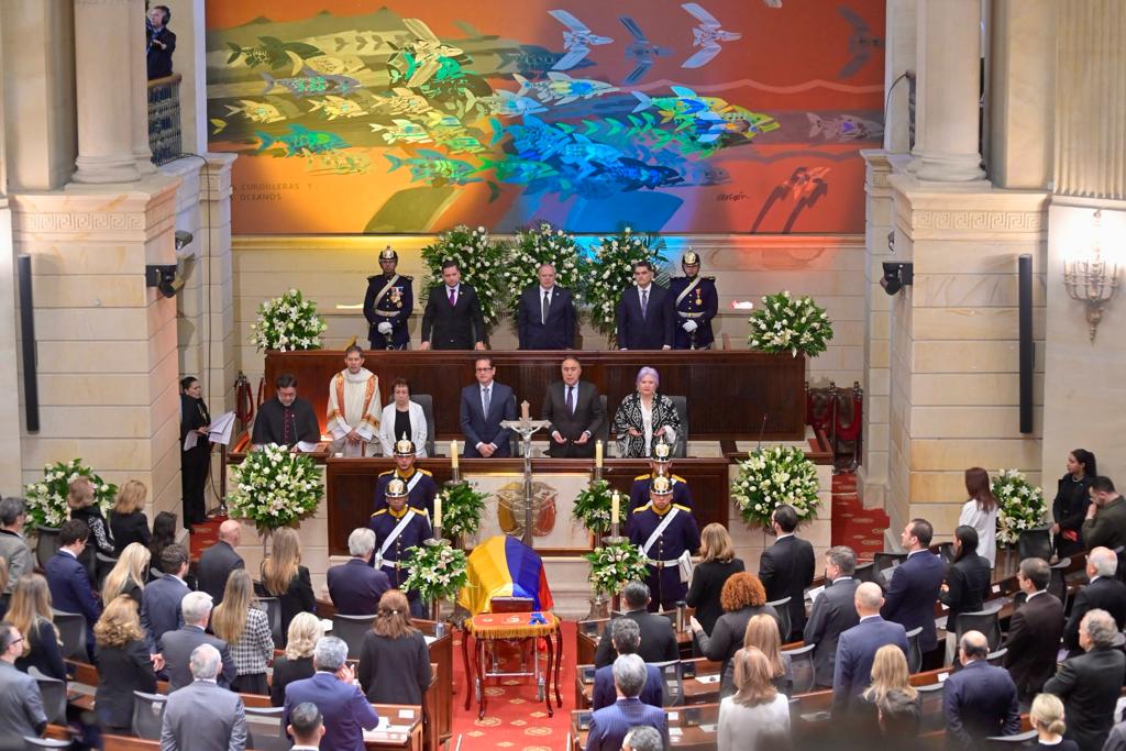 Homenaje a Fernando Botero en el Congreso de la República