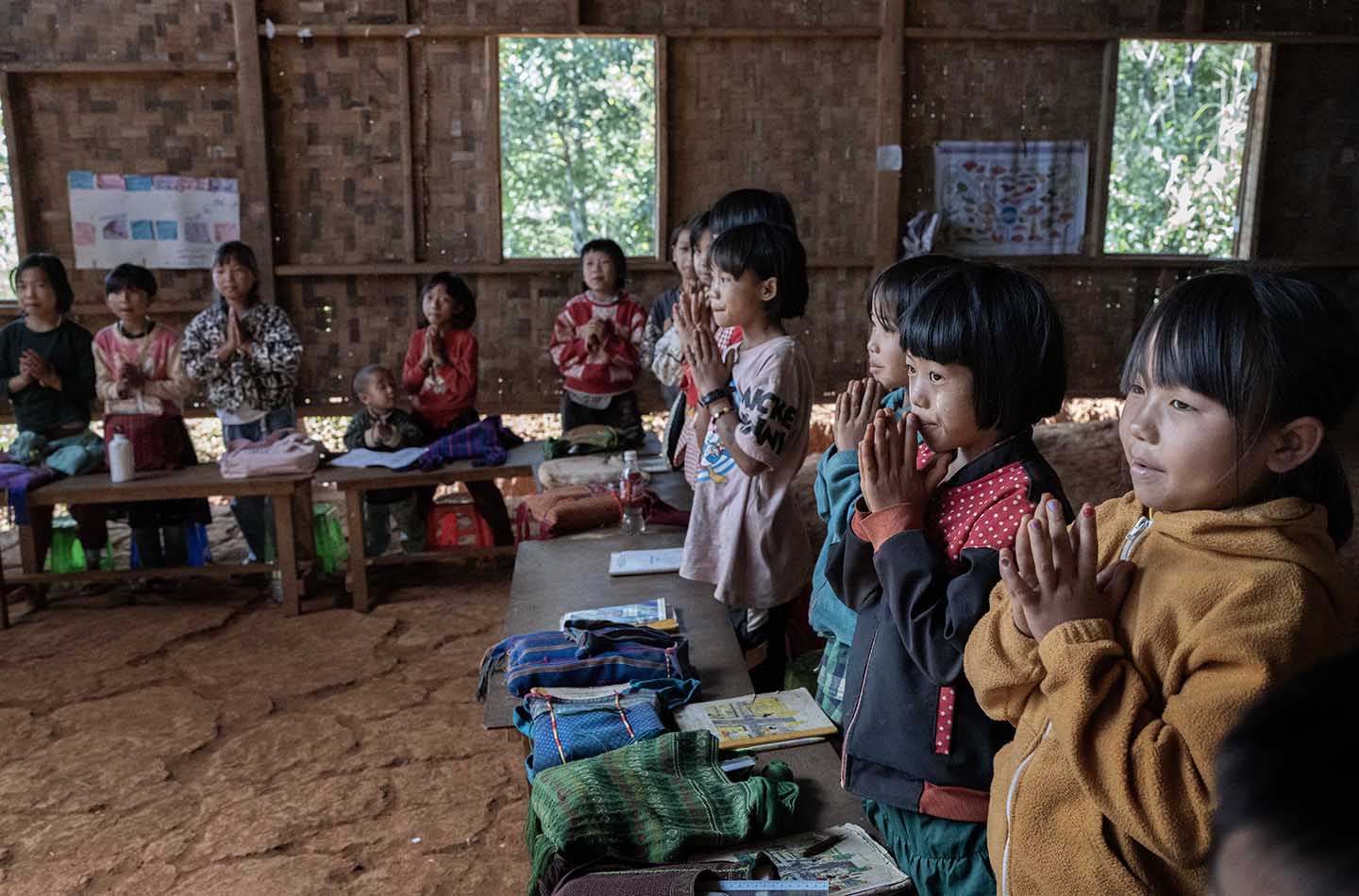 myanmar-kayah-rebels-state-building-photos-children-03