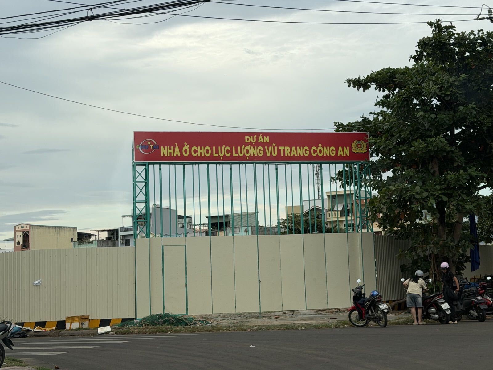 Một dự án nhà ở xã hội của công an đang trong quá trình thi công.