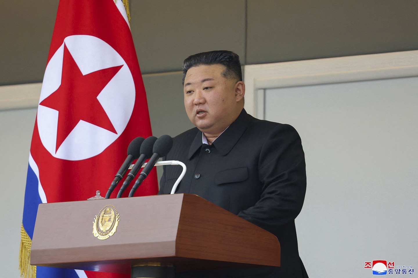 Kim Jong Un shocks listeners by using South Korean terms in speech 