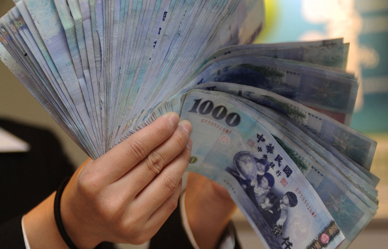 台湾政府发钱迎兔年习近平