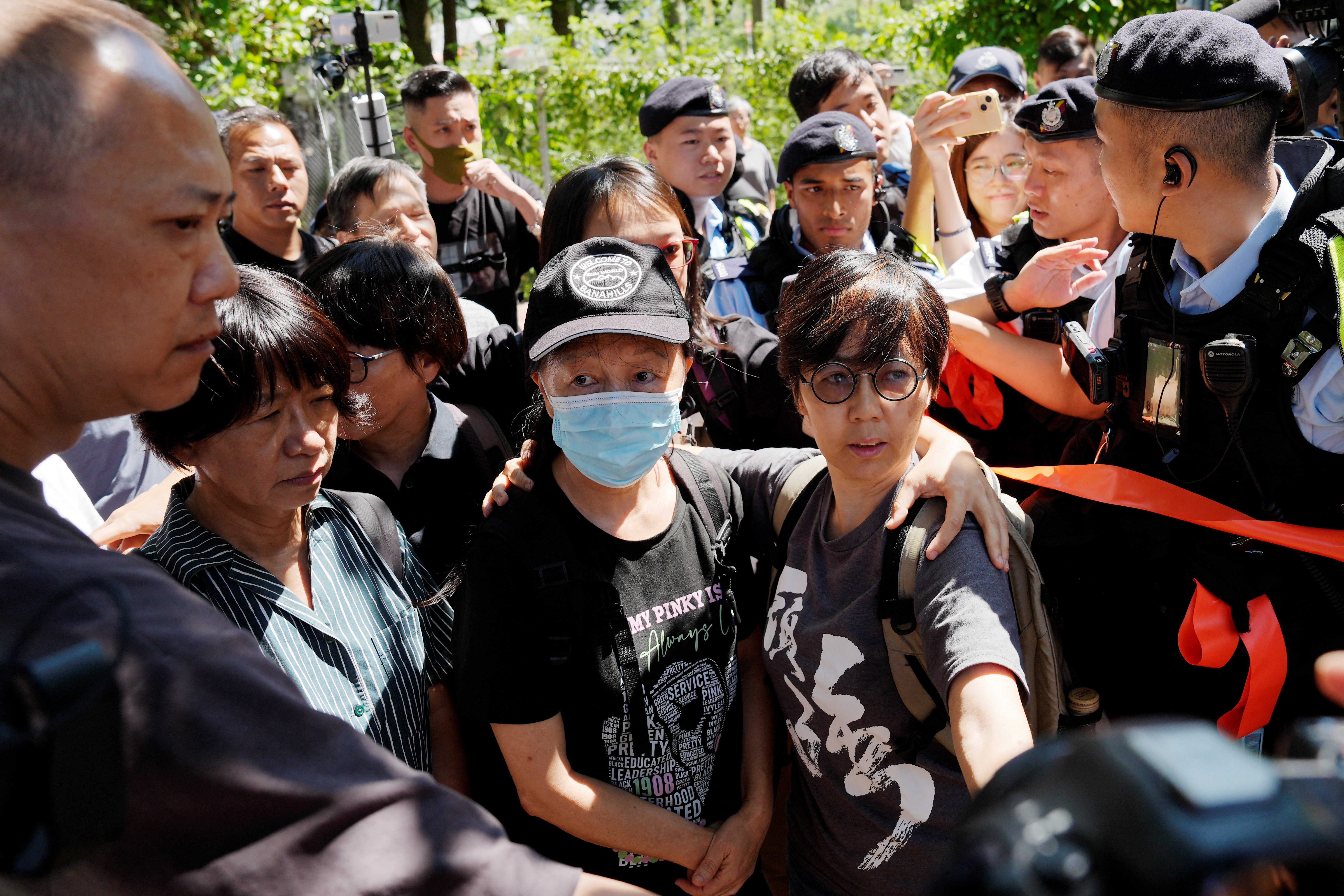 支联会案的判决受到各界瞩目，包括邹幸彤的母亲，以及李卓人的妻子，都到法庭聆听判决。