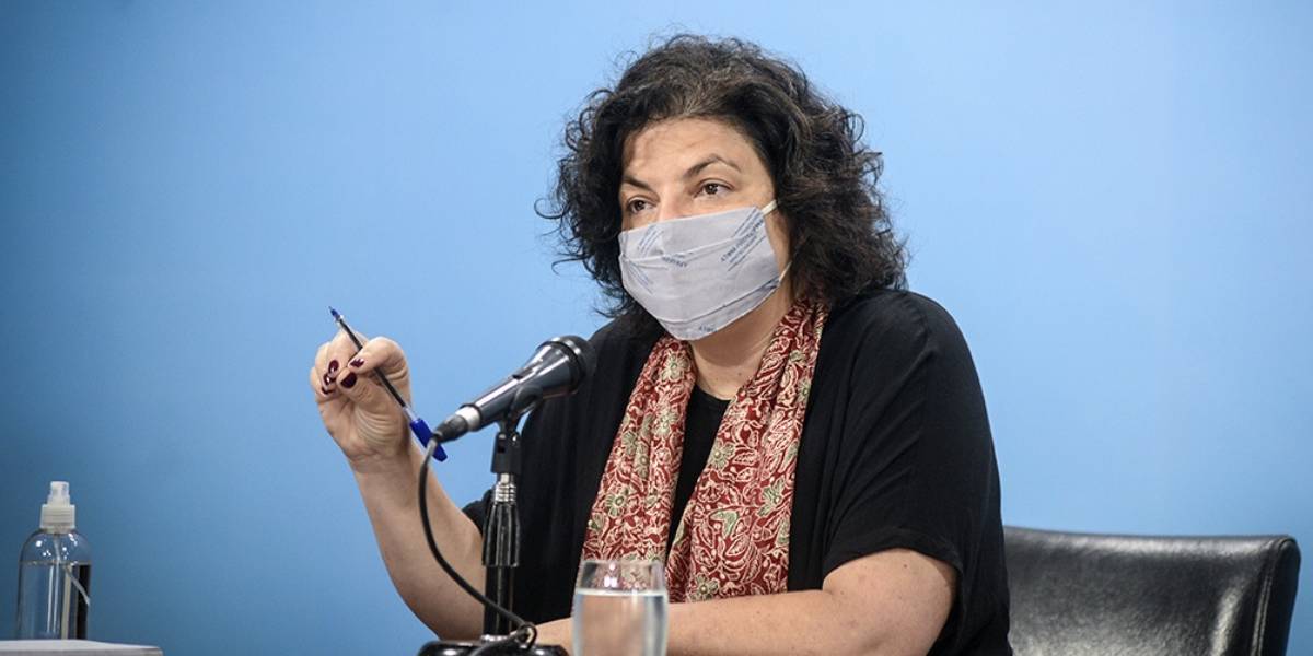 Carla Vizzotti confirmó que esta semana llegarían vuelos con el segundo componente de la vacuna