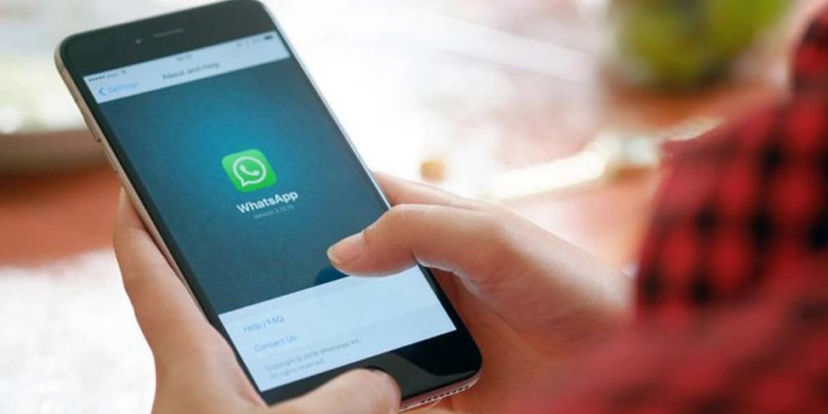 Cómo es la nueva función de WhatsApp para mandar mensajes sin usar el teléfono