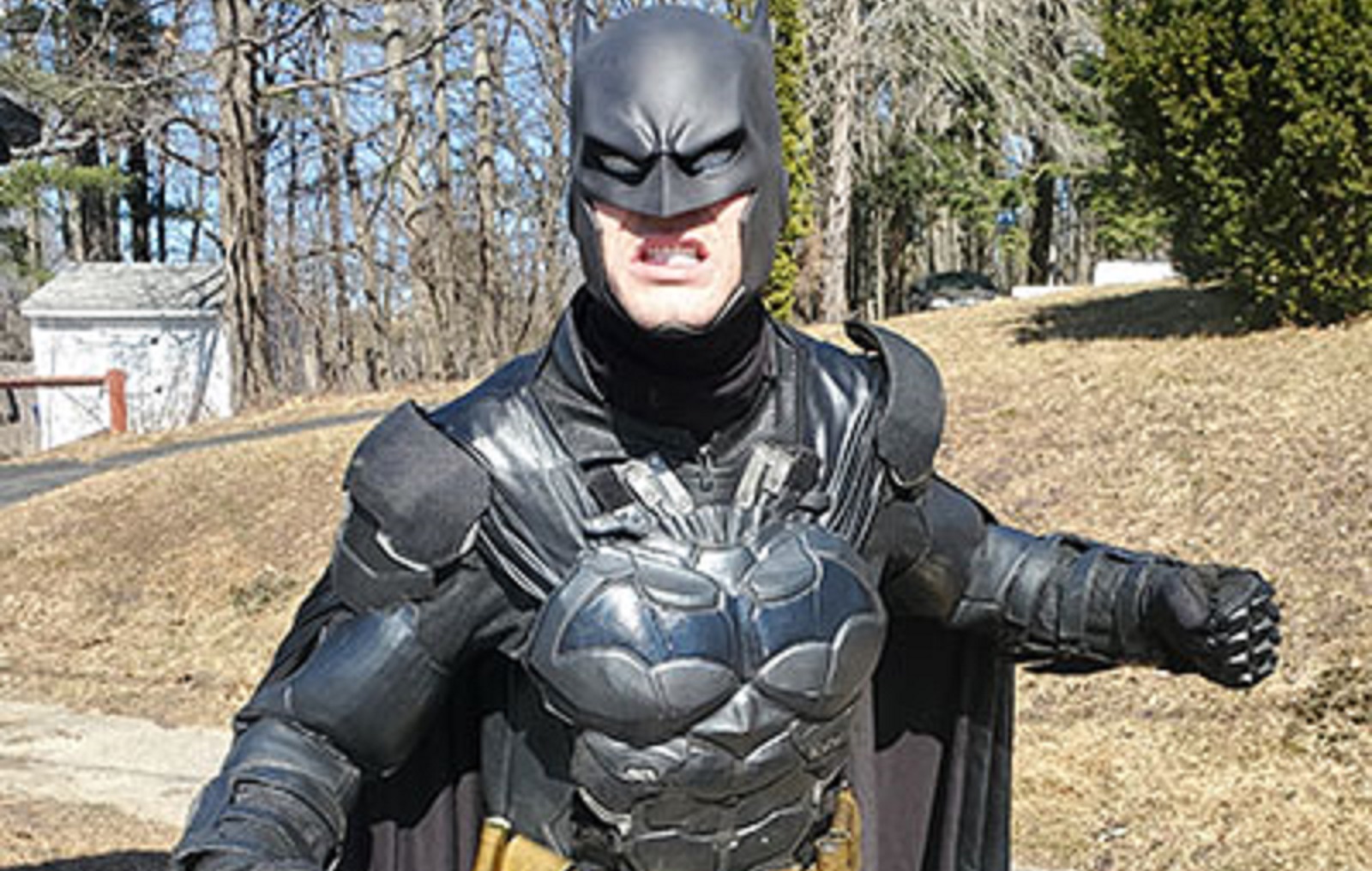 Video: creó un traje funcional de Batman (con 30 accesorios) y entró en el  Guinness | Radio Mitre