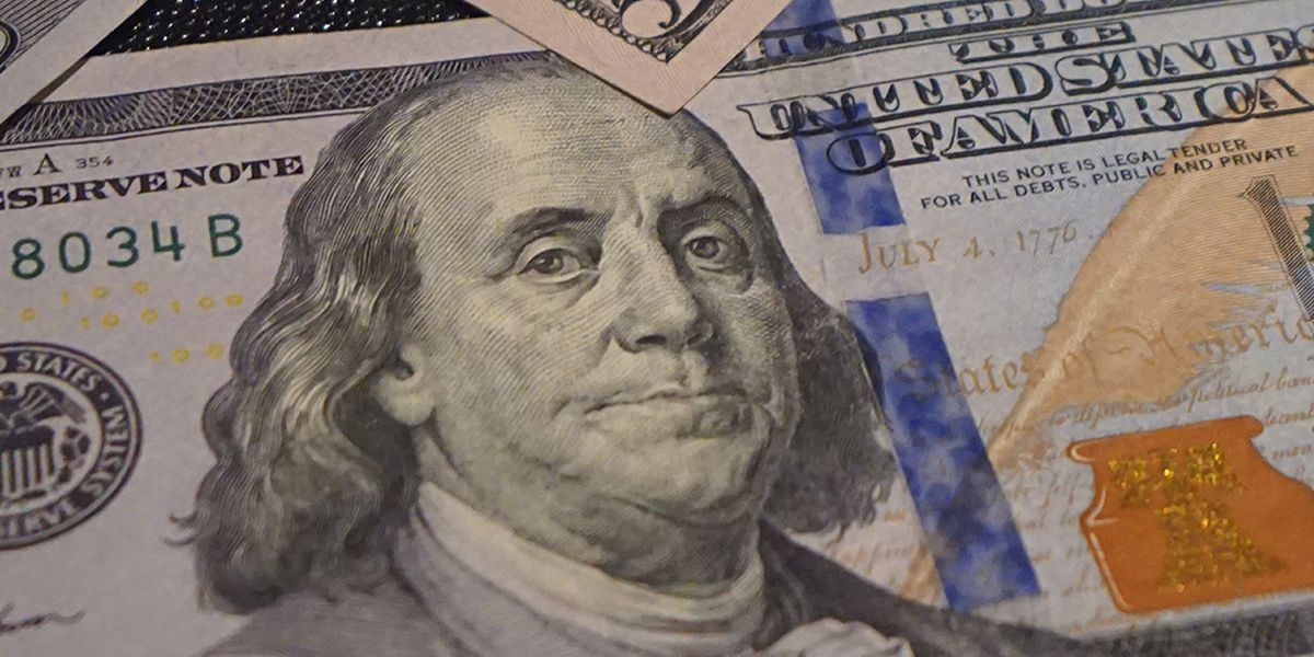 El dólar blue volvió a subir y batió un nuevo récord histórico