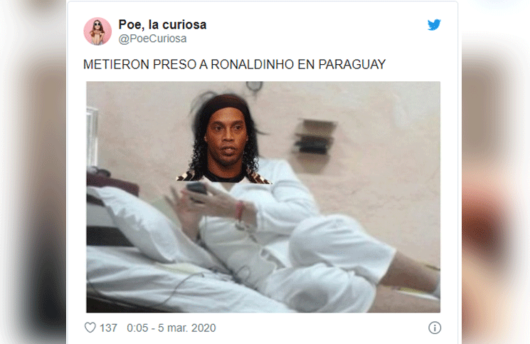 Detuvieron a Ronaldinho en un aeropuerto y estallaron los memes