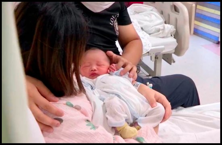 Nacio Un Bebe Con El Cordon Umbilical 6 Veces Alrededor Del Cuello Y Sobrevivio La 100