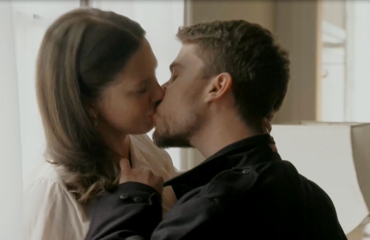 ATAV: Lucía y Bruno se besaron de manera apasionada luego de que su hijo se recuperara