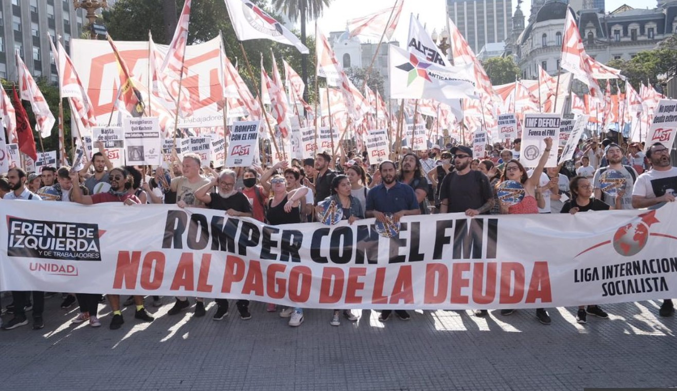 Caos en la Ciudad: organizaciones y la Izquierda exigen romper relaciones con el FMI