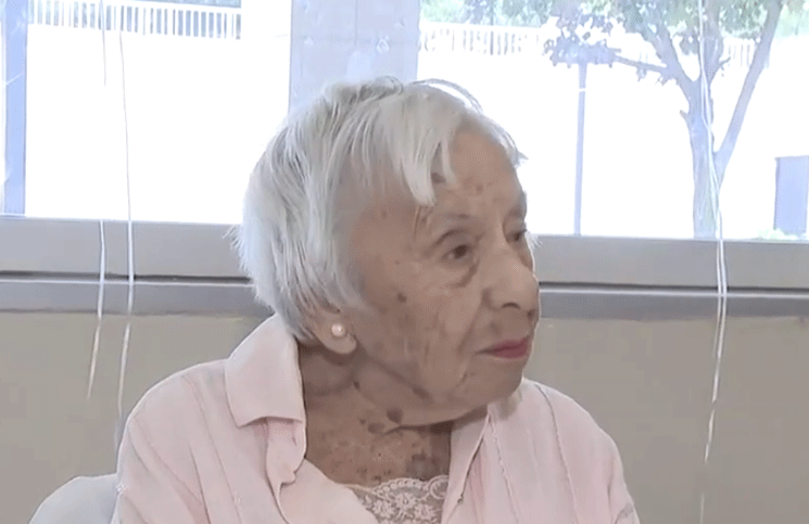 Soltera y sin apuro: cumplió 107 años, y dice que llegó a esa edad porque nunca se casó