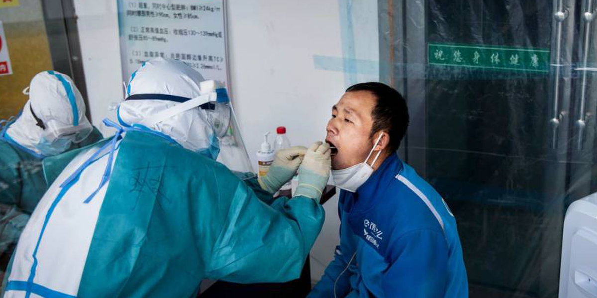 China registró un récord de casos de coronavirus desde que comenzó la pandemia