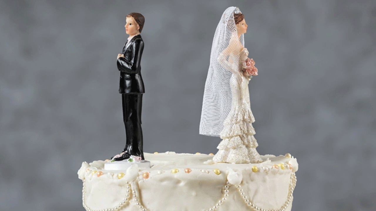 Insólito: Se divorció tres minutos después de haberse casado