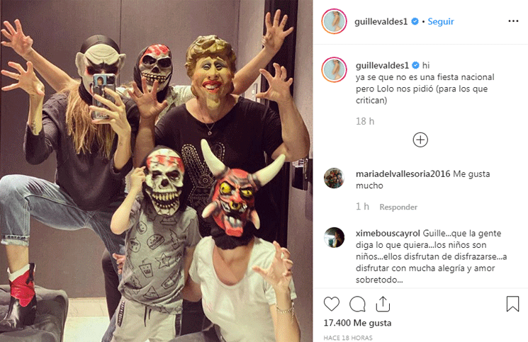 La familia entera se puso terroríficas máscaras y posaron para la foto